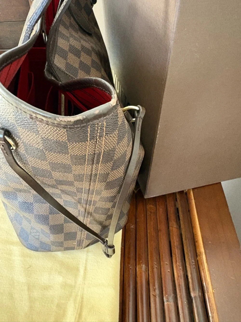 Louis Vuitton Damier Ebene Neverfull - Picture 5 of 16